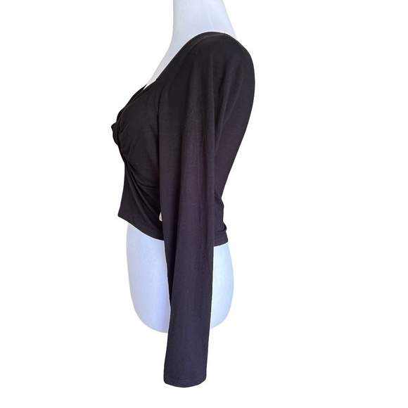Altar'd States Black Cinched Cropped Ribbed V Neck Long Sleeve NWT Size Large - Picture 3 of 9